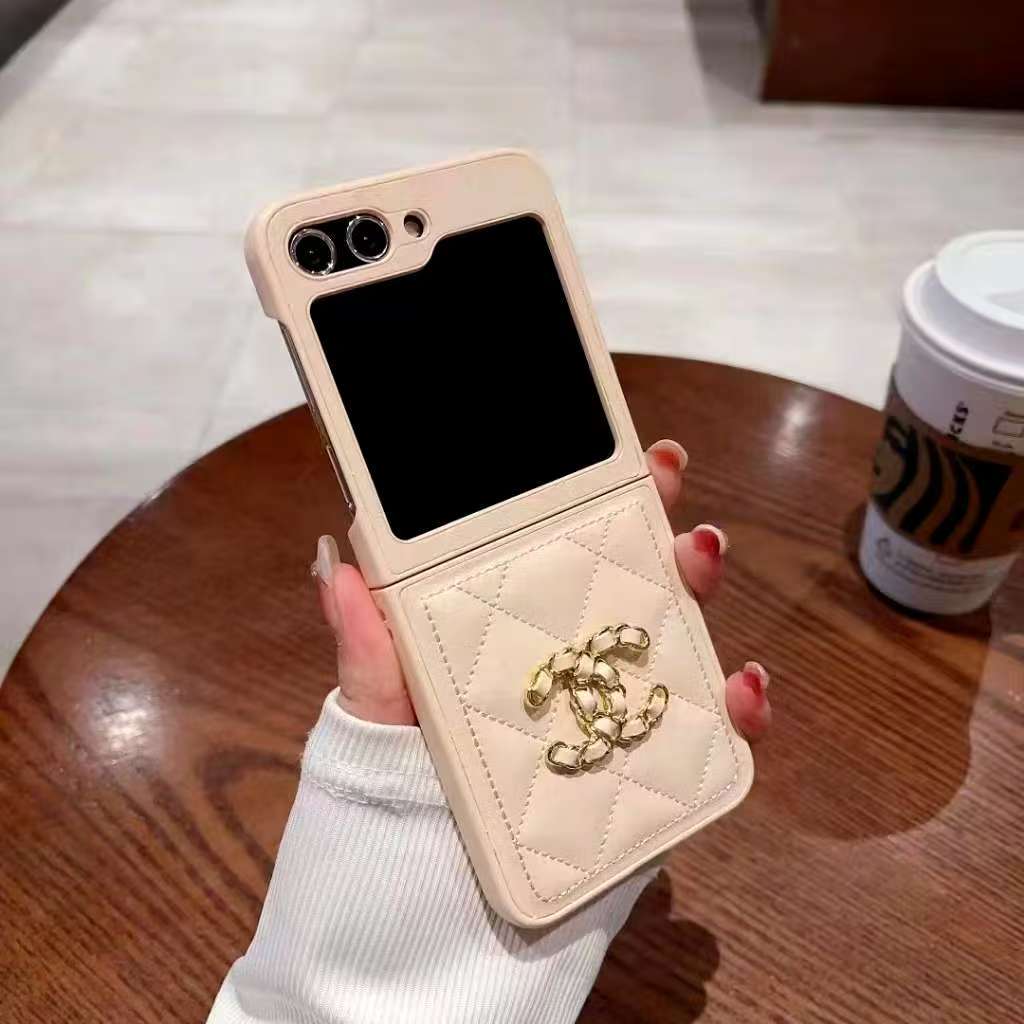 Luxury Quilted Leather Phone Case: Premium Protection & Style